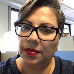 Meet your Posher, Stella